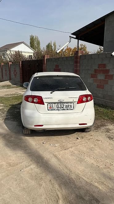 daf lf: Chevrolet Lacetti: 2010 г., Механика, Седан — 3