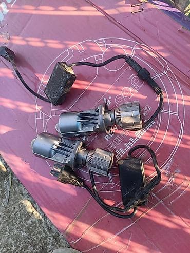 Пара светодиодных автомобильных модулей с линзой (bi-LED) для