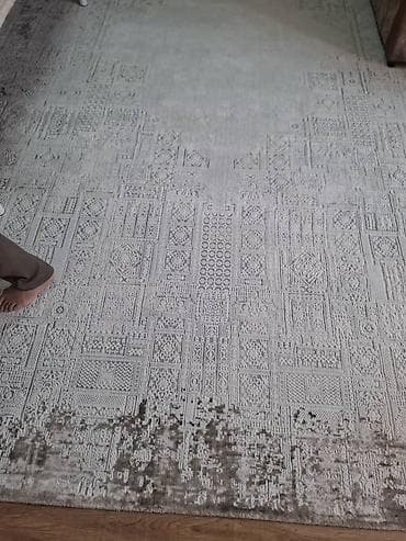 mac don: Ковер Б/у — 1