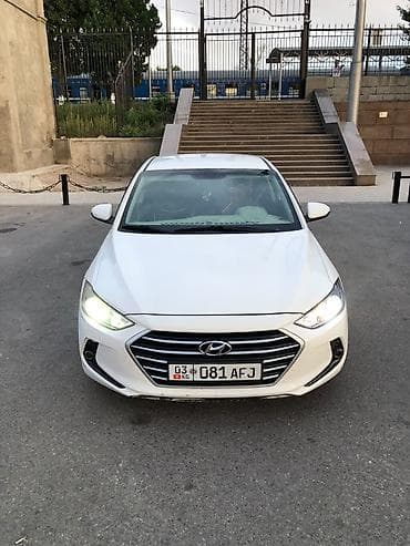 Hyundai Elantra: 2018 г., 1.6 л, Автомат, Бензин, Седан