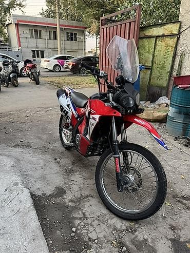 dunlop: Мотоцикл эндуро/дуал-спорт, стилизованный под Honda CRF. Основные — 1