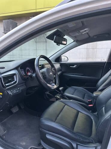 дом машина: Kia Stonic: 2019 г., 1.6 л, Дизель — 6