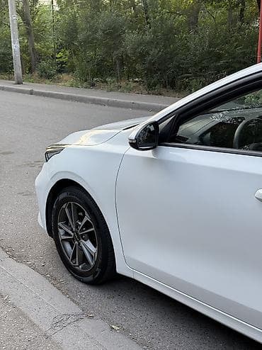 kia c5: Kia K3: 2021 г., 1.6 л, Робот, Бензин, Седан — 3