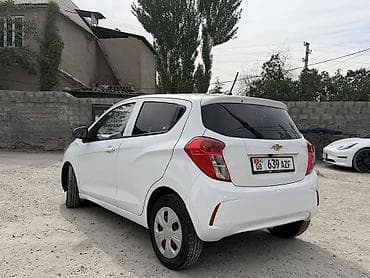 5 00 r12: Chevrolet Spark: 2018 г., 1 л, Вариатор, Бензин, Хэтчбэк — 4