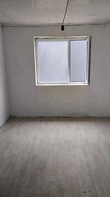 3: Сдаю квартиру, времянка во дворе есть еще квартиранты вы не одни — 6