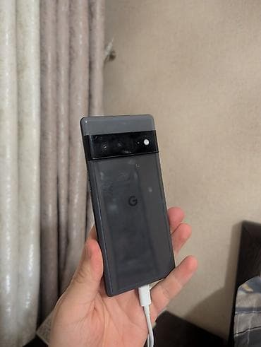 наушни: Google Pixel 6 Pro, Б/у, 256 ГБ, цвет - Черный, 1 SIM, eSIM — 5