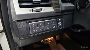 срочно продаю в связи с переездом: Ssangyong Rexton: 2018 г., 2.2 л, Автомат, Дизель, Жол тандабас — 11