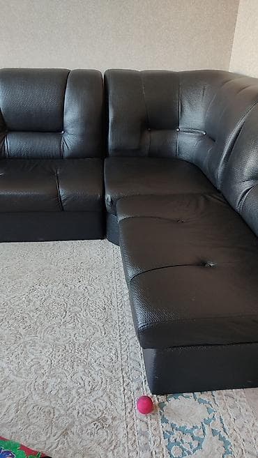 кожаный угловой диван: Угловой диван, C подушками — 2