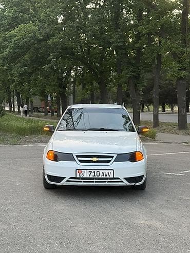Daewoo Nexia: 2011 г., 1.6 л, Механика, Бензин, Седан