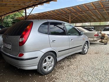 Nissan Almera Tino: 2000 г., 1.8 л, Механика, Газ — 1