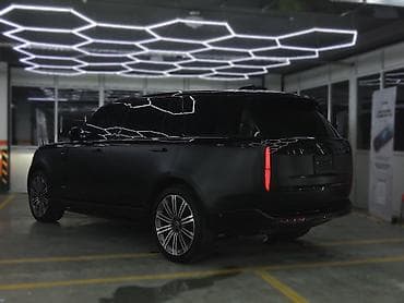 Land Rover Range Rover: 2023 г., 4.4 л, Автомат, Бензин, Внедорожник
