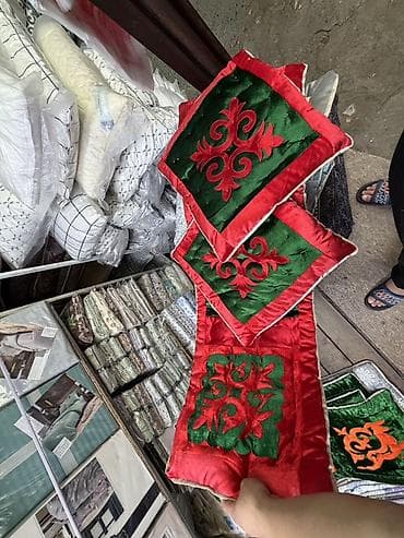 Другой текстиль: Комплект для Машины с этническим орнаментом. - Состав набора — 9