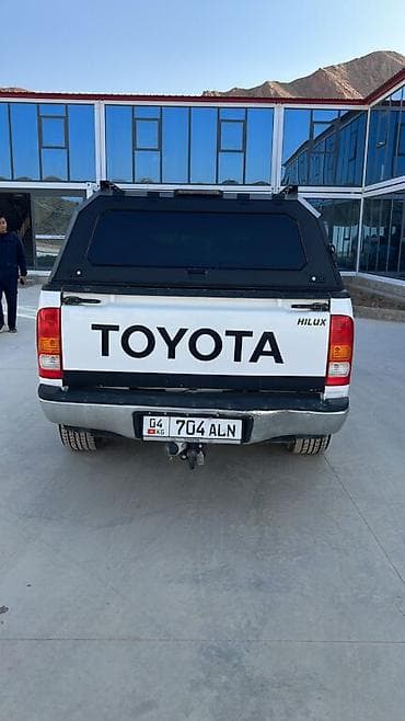 мухабойка тойота: Toyota Hi-Lux: 2010 г., 2.7 л, Кол менен иштөөчү, Газ, Жол тандабас — 2