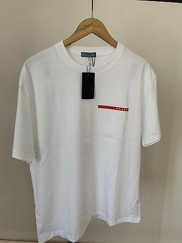 Мужская футболка, XL, Prada, Новый, цвет - Белый, Самовывоз, Платная доставка at lalafo.kg Мужская футболка, XL, Prada, Новый, цвет - Белый, Самовывоз, Платная доставка