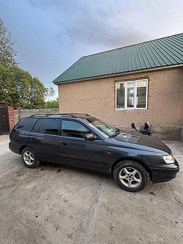 Toyota Carina: 1996 г., 1.8 л, Кол менен иштөөчү, Бензин, Универсал — 1