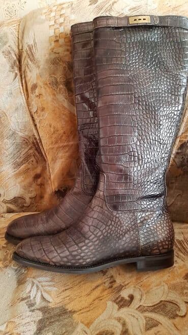 сапоги из натурального меха и кожи: Сапоги Демисезонныепроизводство Италия. натуральная крокодиловая — 1