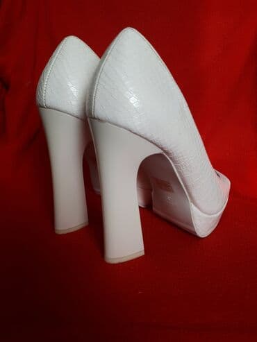 Туфли: Туфли новые! белые. Хороши на свадьбу! Находка для невысоких — 2