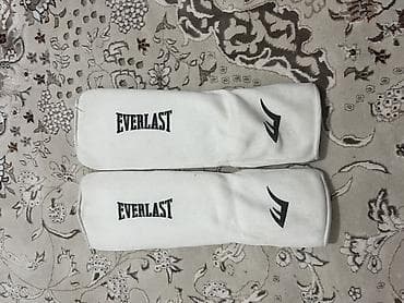 налокотники: В наличии — 1