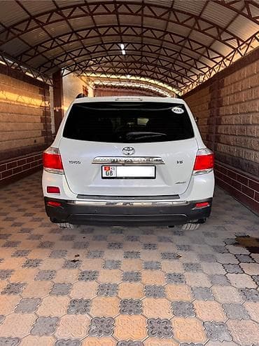 авто пикап: Toyota Highlander: 2011 г., 3.5 л, Автомат, Бензин, Кроссовер — 4