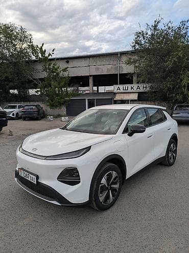 китайский минивэн купить: Changan Qiyuan Q05: 2025 г., Автомат, Электромобиль, Кроссовер — 4