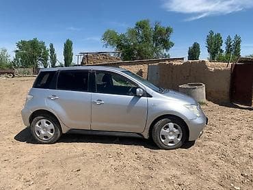 Toyota Ist: 2002 г., 1.3 л, Автомат, Бензин, Хэтчбэк