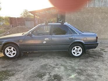 Транспорт: Mazda 626: 1988 г., 2 л, Кол менен иштөөчү, Седан — 7