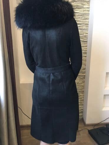 дешево дубленка: Продаю почти новую дублёнку Очень красивая, одевала 2 раза . В — 4