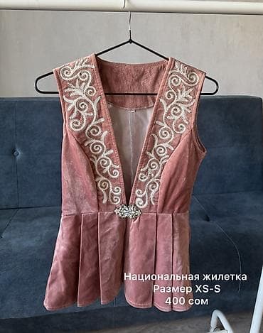 mango жилетка: Национальная жилетка из бархатистой ткани в пудрово-розовом цвете — 3