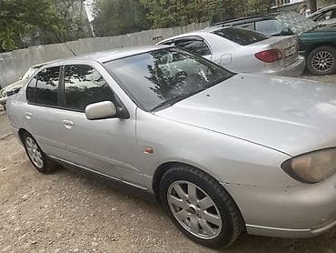 Nissan Primera: 2000 г., 1.8 л, Механика, Бензин, Седан