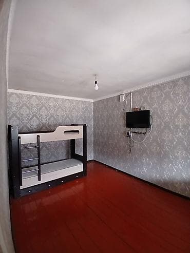 СРОЧНО ПРОДАЕТСЯ УЮТНЫЙ ДОМ (барачного типа) Продается просторный и