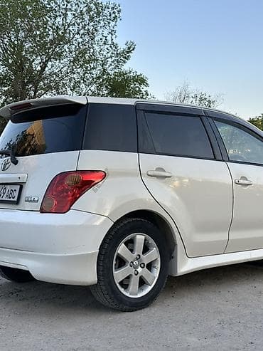 tayota funcargo: Toyota Ist: 2003 г., 1.3 л, Автомат, Бензин, Хэтчбэк — 4