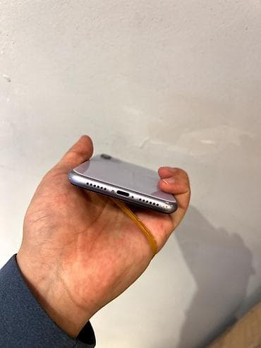 куплю iphone 11: IPhone 11, Б/у, 128 ГБ, Зарядное устройство, 71 % — 9