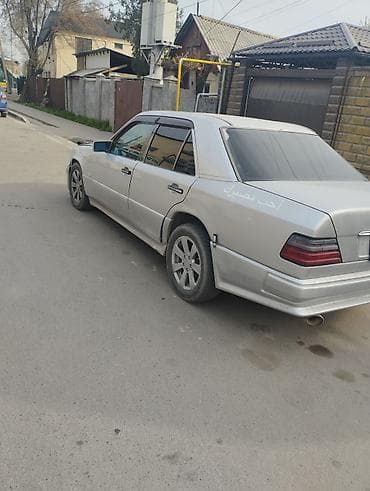 124 панель: Mercedes-Benz W124: 1994 г., 2.2 л, Механика, Бензин, Седан — 3