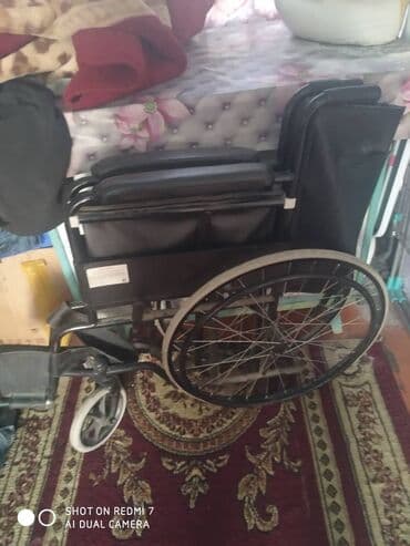 Продаю инвалидную коляску