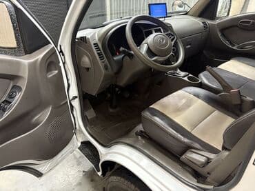 срочно продаю нужны деньги очень срочно: Hyundai Porter: 2019 г., 2.5 л, Типтроник, Дизель, Бус — 6