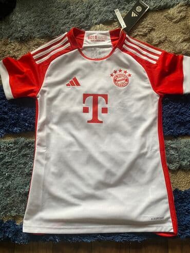 футбольная форма для детей недорого: Продаю полный комплект футбольной формы сезона 23/24 Bayern Munich — 1