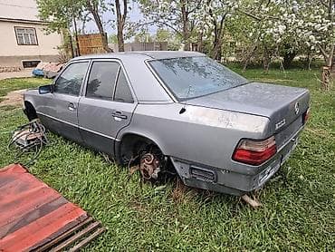 чехлы xr: Mercedes-Benz W124: 1992 г., 2.3 л, Механика, Бензин, Седан — 1