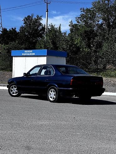 BMW: BMW 5 series: 1991 г., 2.5 л, Кол менен иштөөчү, Бензин, Седан — 3
