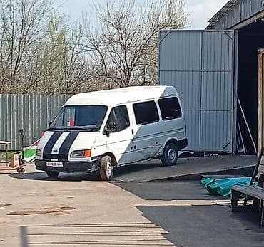 Ford Transit: 1994 г., 2.5 л, Бус — 6