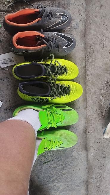 верхняя одежда женская: Футбольные бутсы (несколько пар) - Пара 1: ярко‑салатовые бутсы — 4