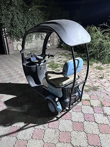Продам электро скутер очень резвый.состояние идеал. Все работает — 5