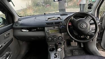 Mazda Demio: 2003 г., 1.5 л, Автомат, Бензин, Хэтчбэк — 9