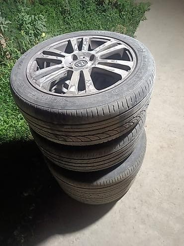 Транспорт: Комплект из 4 колес Honda на литых дисках. Характеристики: - — 2