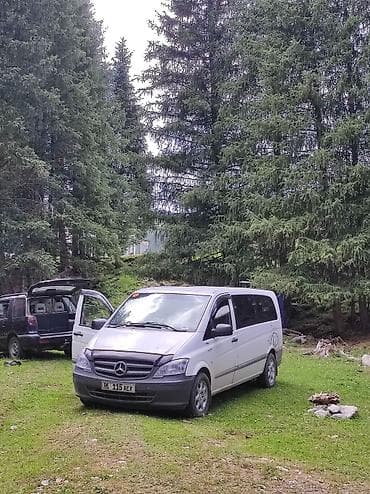 переднее сиденье: Услуги трансфера на 8-ми (кроме водителя) местном минивэне — 4