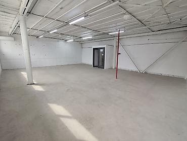 Помещение в аренду в ТЦ Малика Характеристики: - Площадь: 95 м2 -