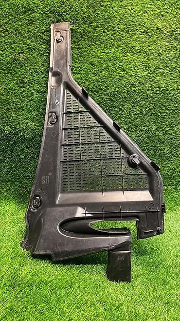 land rober: Водосток левый Х 5 е70 Номер запчасти: ------------- Водосток левый — 2