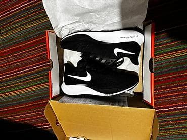 Мужские кроссовки, 41, Nike, Новый, цвет - Черный