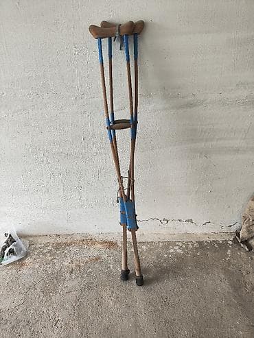 Продаю костыли (балдак). Состояние отличное. Не скрипят, не люфтят at lalafo.kg Продаю костыли (балдак). Состояние отличное. Не скрипят, не люфтят