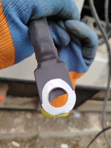 it программист: Разнорабочий - по линии электрики: прокладка кабеля, забивать чопики и — 6