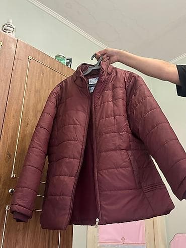 second hand: Бордовая женская куртка-пуховик средней длины. - Цвет: насыщенный — 2